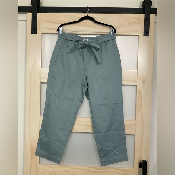 LOFT Pants - LOFT Sea-foam Green Paper-bag Chino Large NWT